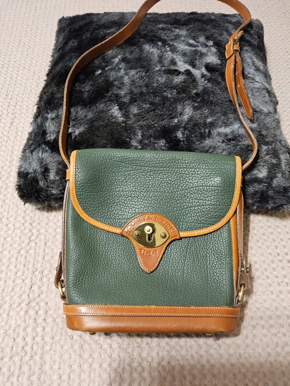 Dooney & Bourke Green Leather Crossbody Bag with Tan Trim